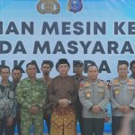 Dorong Ekonomi Pesisir, Kapolda Riau Bantu Nelayan Meranti dengan 20 Mesin Ketinting